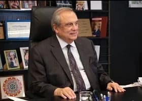 رئيس مصرف الإسكان يتابع جولاته على الوزراء الجدد.. أنطوان حبيب : مستثمرون أجانب ولبنانيون أبدوا رغبة في شراء أسهم في المصرف...
